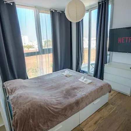 Hubstay - The Royal Palace Lux - 10 Min Walk To The *