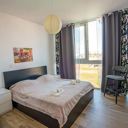 Hubstay - The Royal Palace Lux - 10 Min Walk To The * プロタラス
