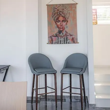 Hubstay - The Royal Palace Lux - 10 Min Walk To The